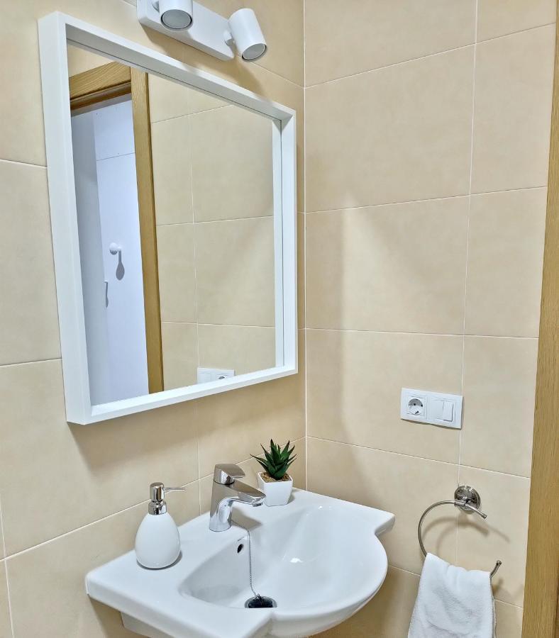 Relax Chiclana-Aparcamiento Privado-Tv Cable-Wifiplus-Aire Acond-Incluido Chiclana de la Frontera Esterno foto